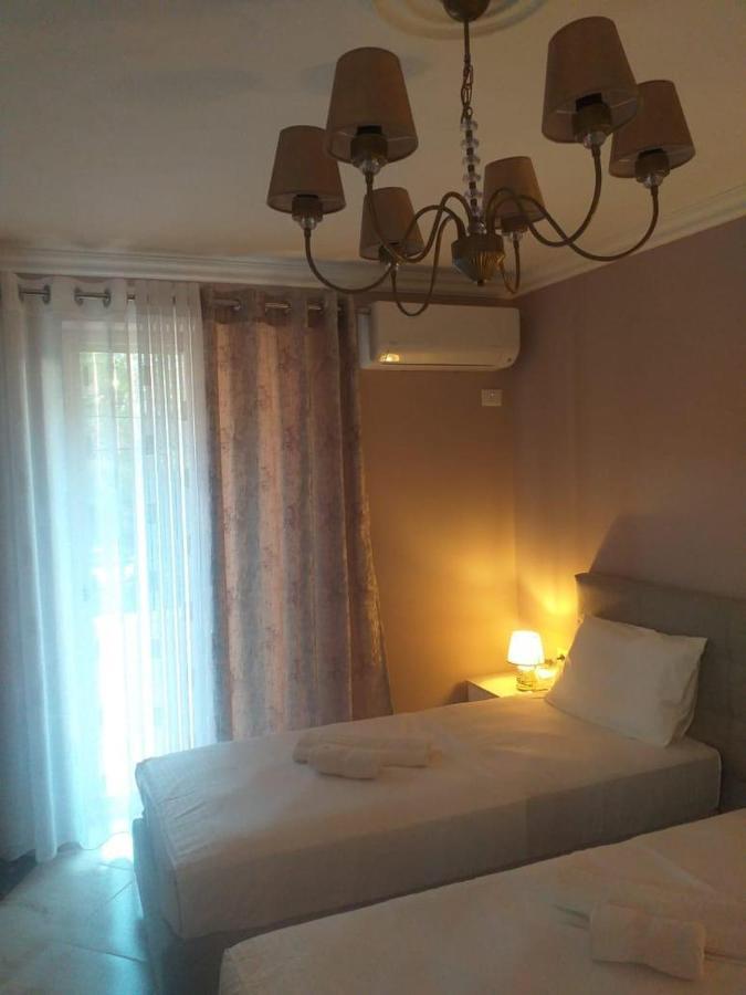 Gesapartment Tirana Exteriör bild